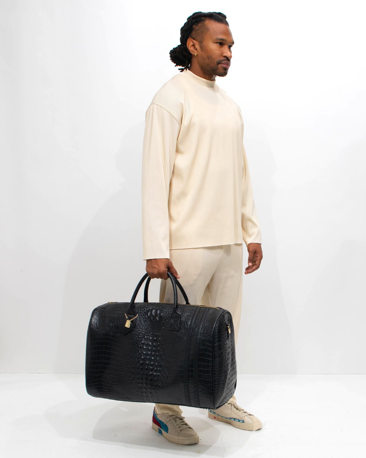 Apollo 2 Duffle Bag in Black