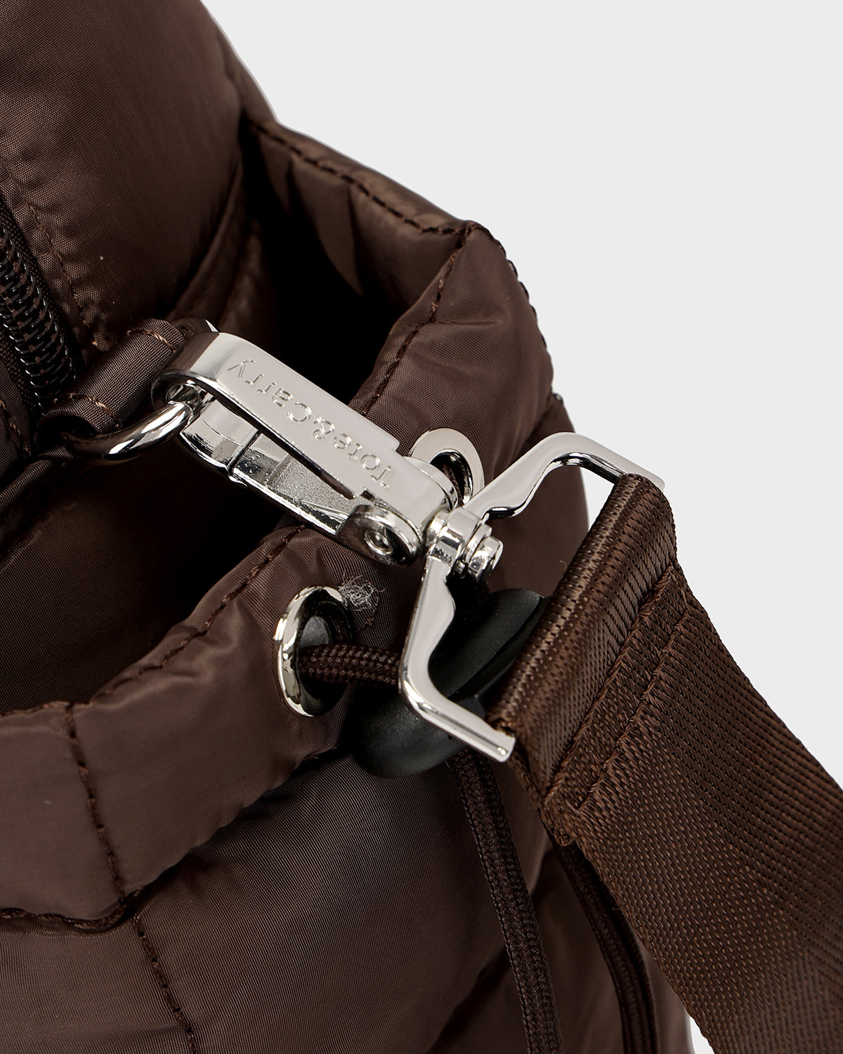 Cloud Duffle in Earth Brown