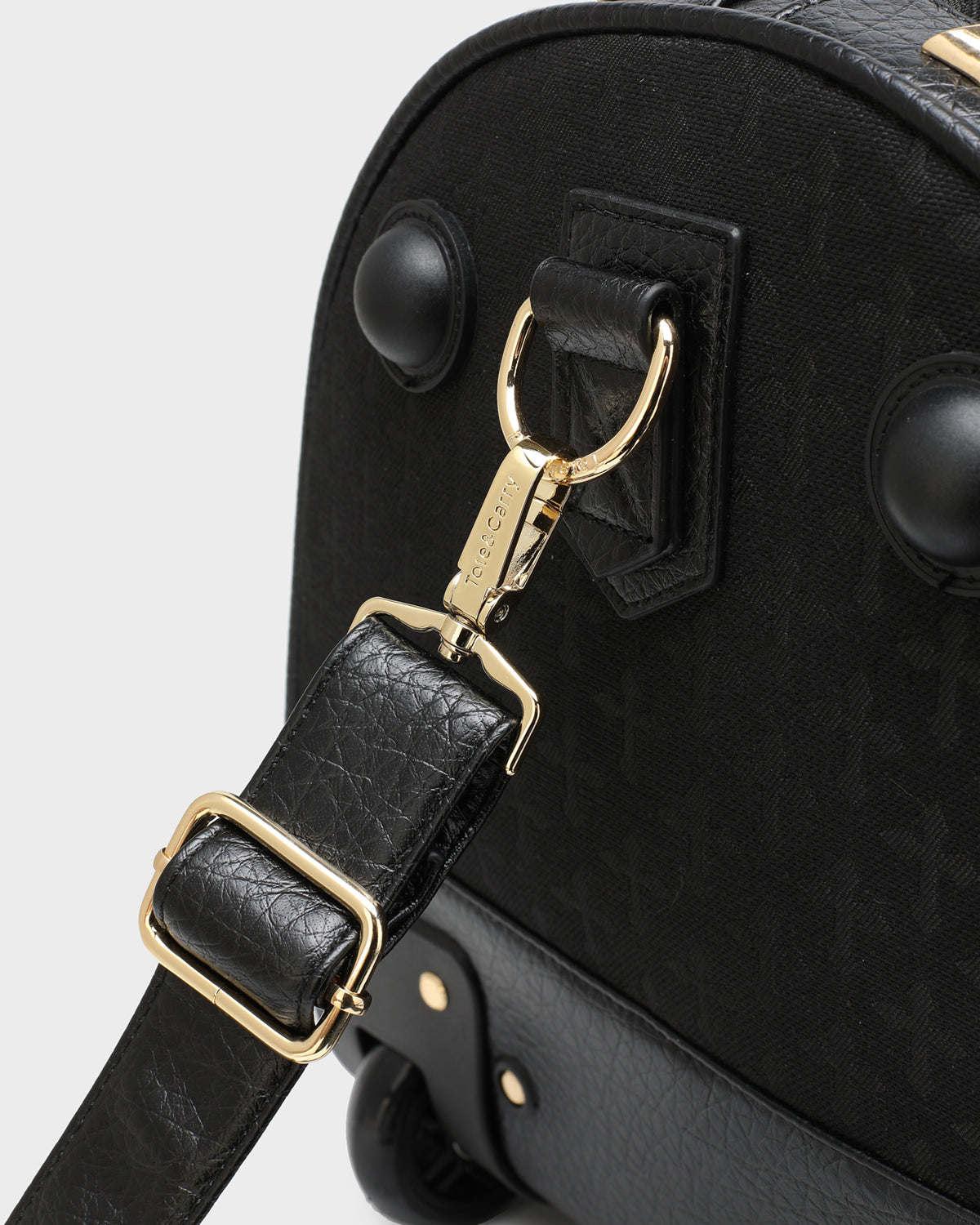 Cross Rolling Travel Set in Black