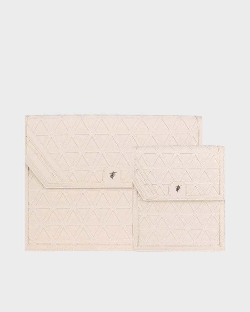 First Class CEO Set in Creme