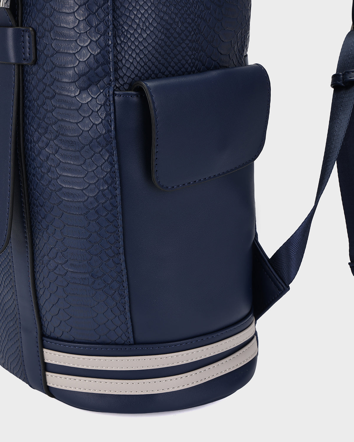 HBCU Varsity Backpack in Navy 02