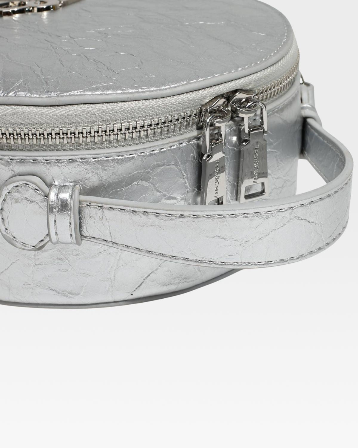 Leather Mini Crossbody Bag in Silver – Tote&Carry