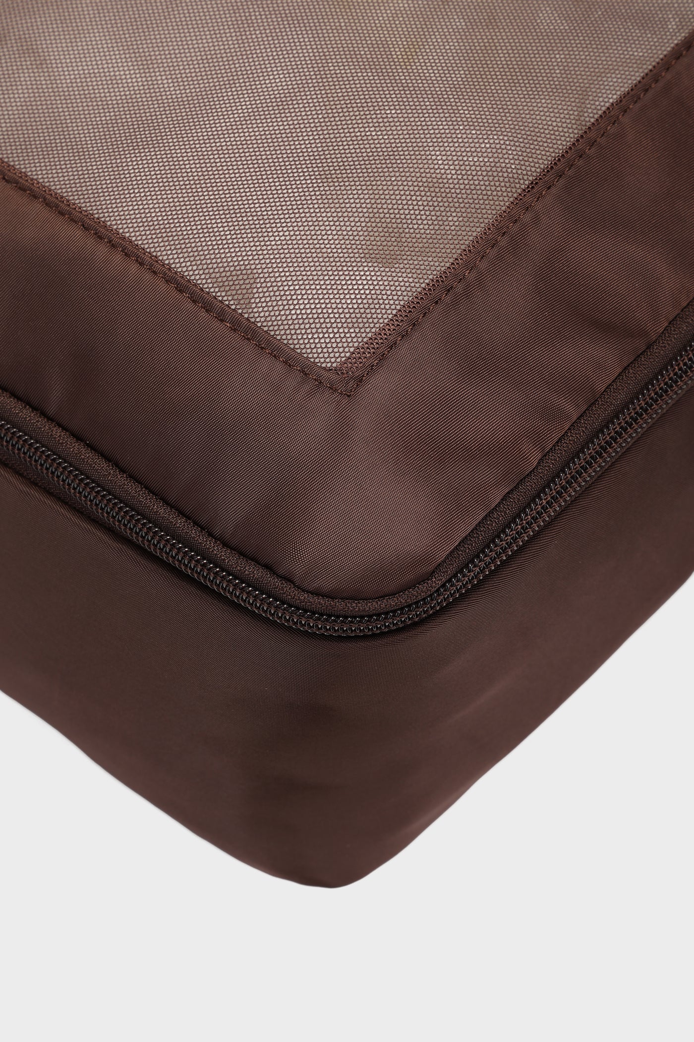 Modular Packing Cubes in Earth Brown