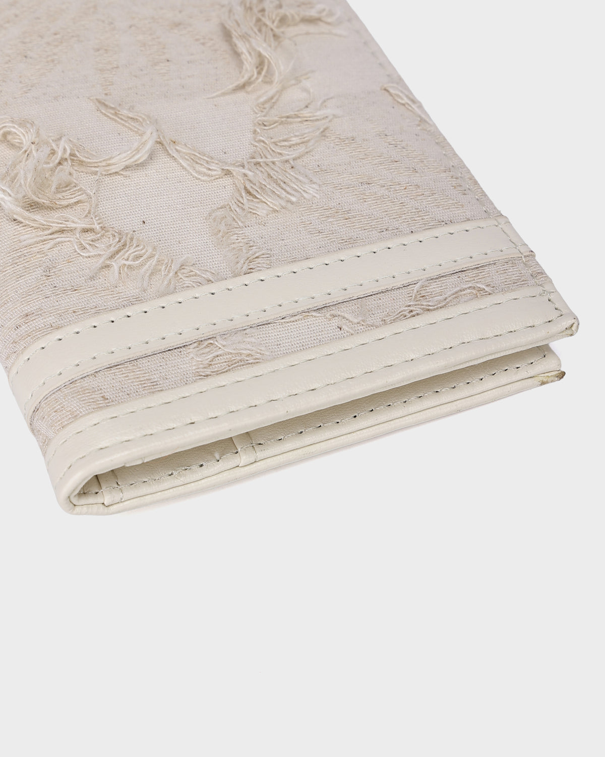 Mummy Wallet in Cream White