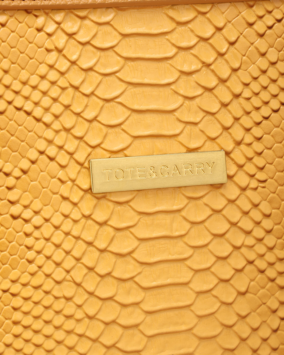 POWER Luxe Travel Set in Sunflower Yellow 🗸