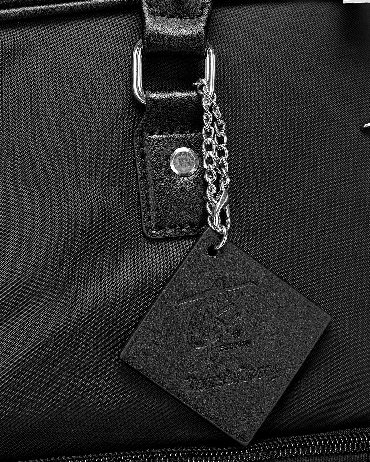 Prestige Garment Bag in Onyx Black