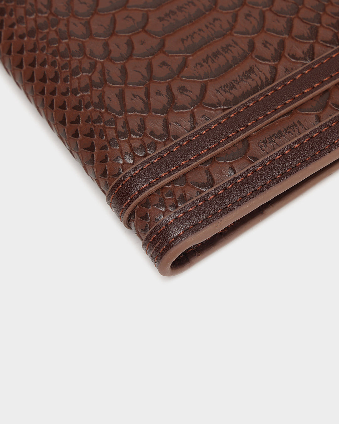 Apollo 1 Chain Wallet in Chocolate