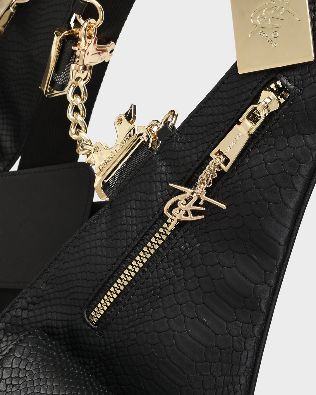 Apollo 1 05 Sling Shot in Black