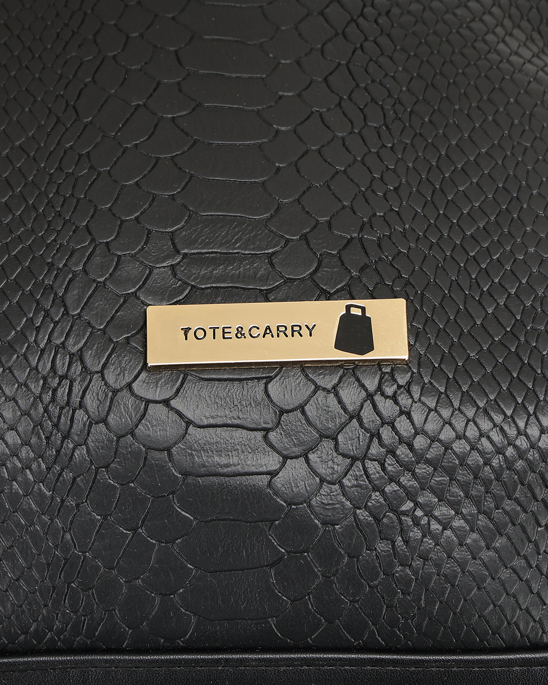 Signature Traveler Backpack in Black