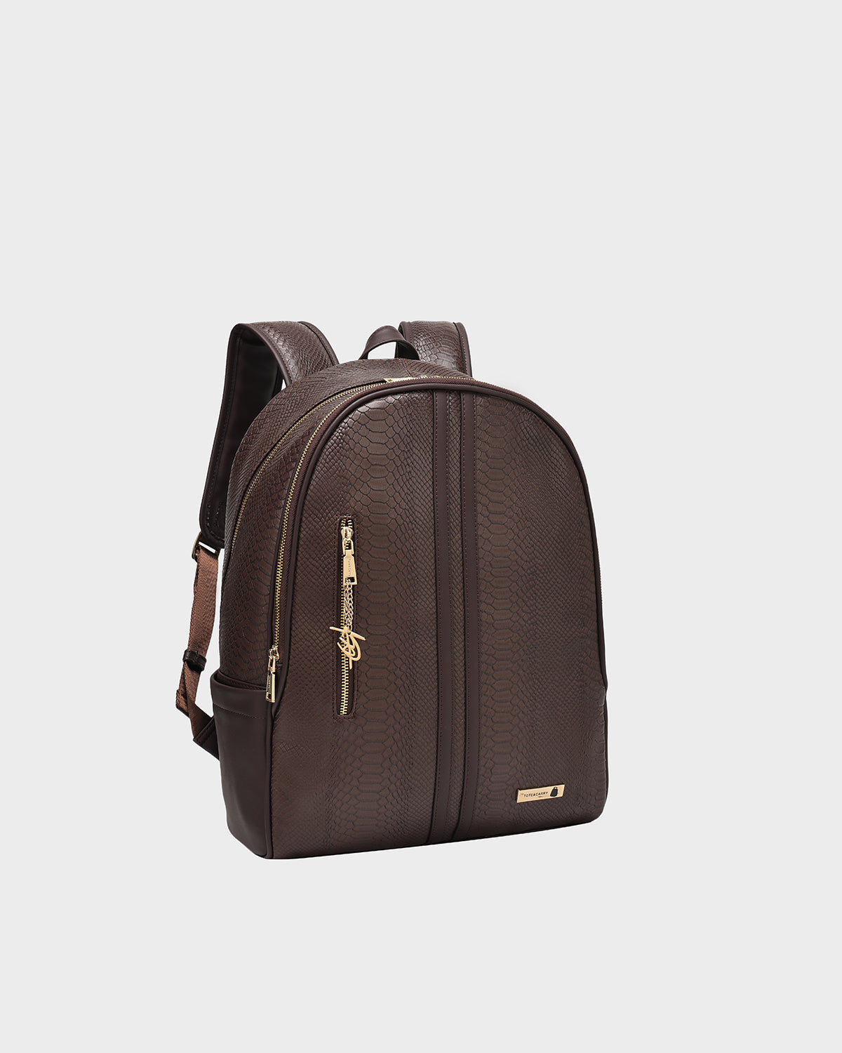 Signature Traveler Backpack in Chocolate