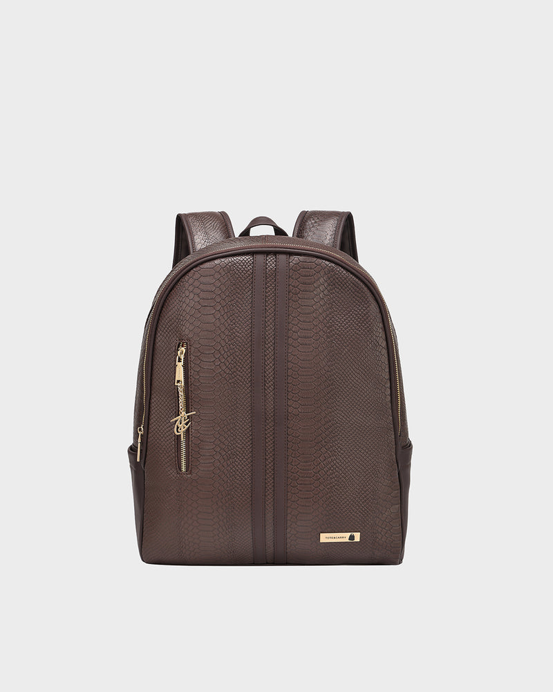 Signature Traveler Backpack in Chocolate