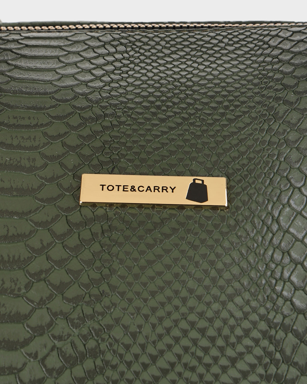 Signature Traveler Rolling Duffle in Olive