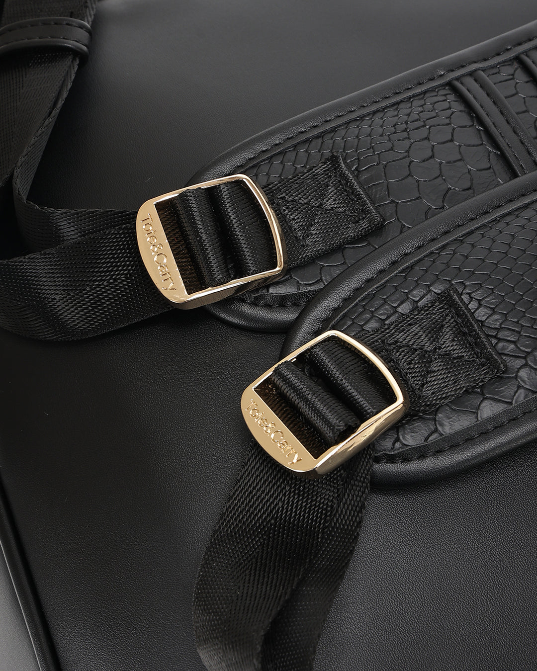 Signature Weekender Backpack in Black