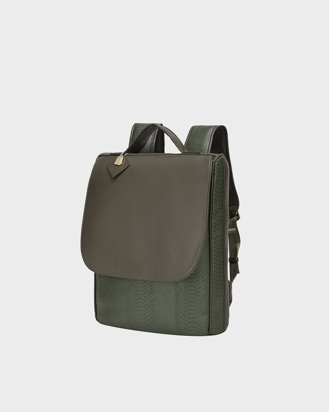 Signature Weekender Backpack in Olive