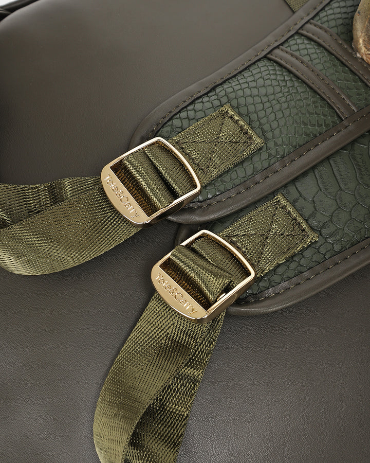 Signature Weekender Backpack in Olive