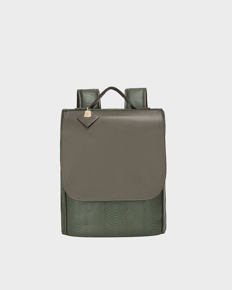 Signature Weekender Backpack in Olive