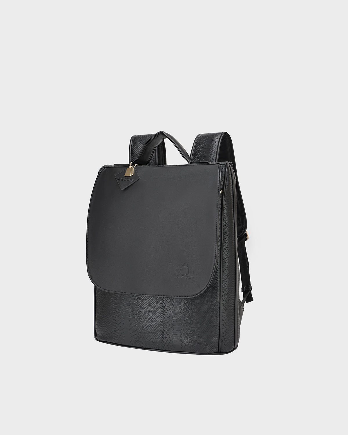 Signature Weekender Backpack in Black – Tote&Carry