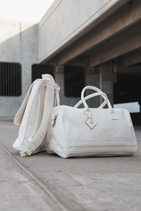 White Apollo 1 Faux Snakeskin Travel Set