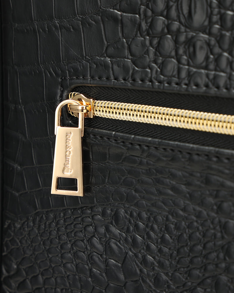 Statement Carry-On Kit in Black