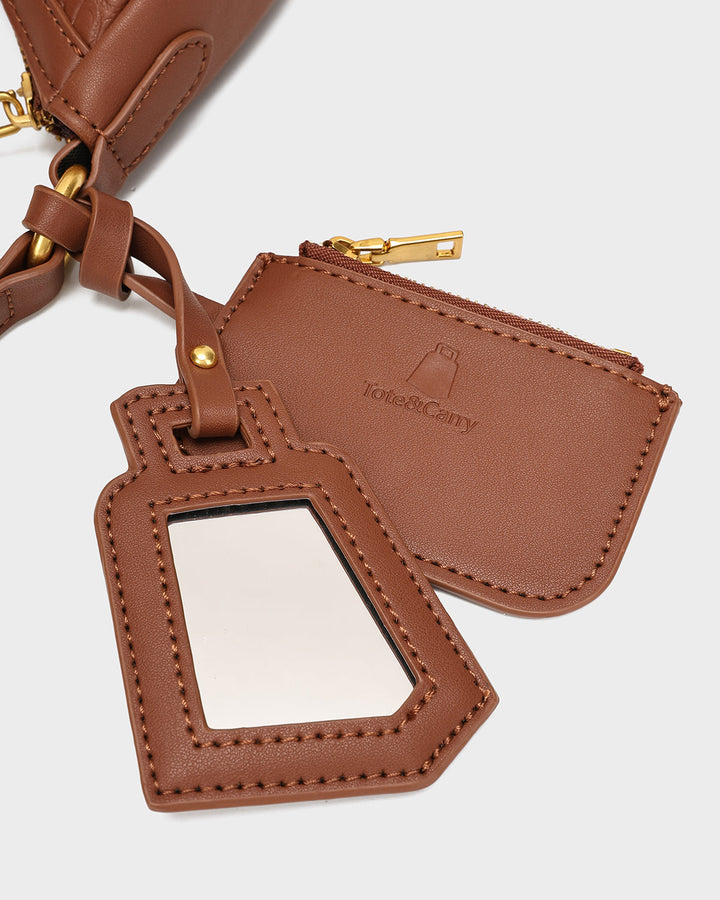 Cutie Shoulder Purse in Caramel