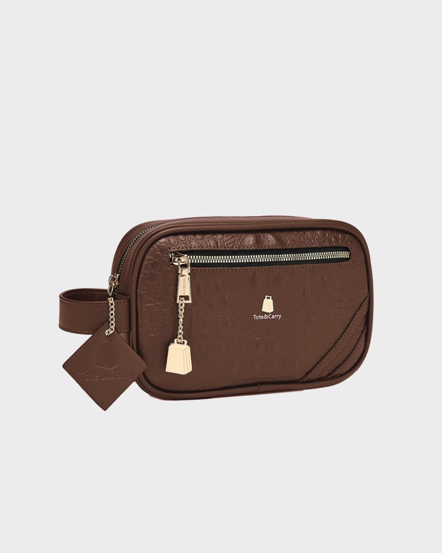Statement Essential Toiletry Bag in Chocolate
