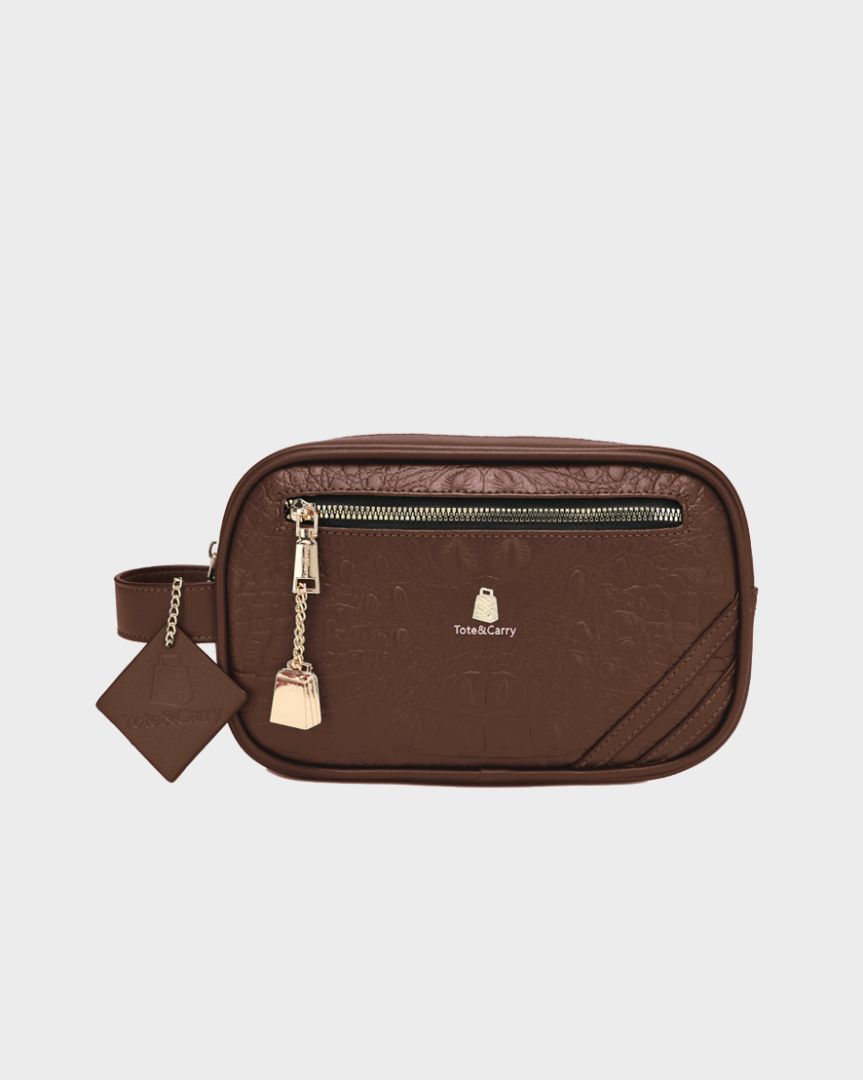 Statement Essential Toiletry Bag in Chocolate
