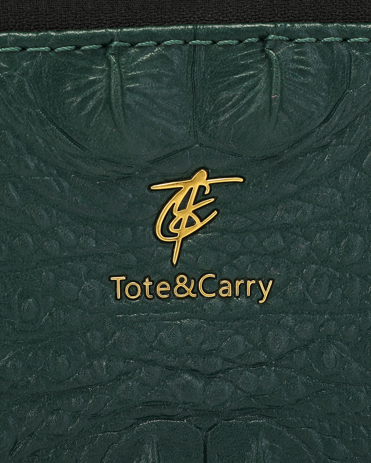 Statement Essential Toiletry Bag in Emerald Green V2