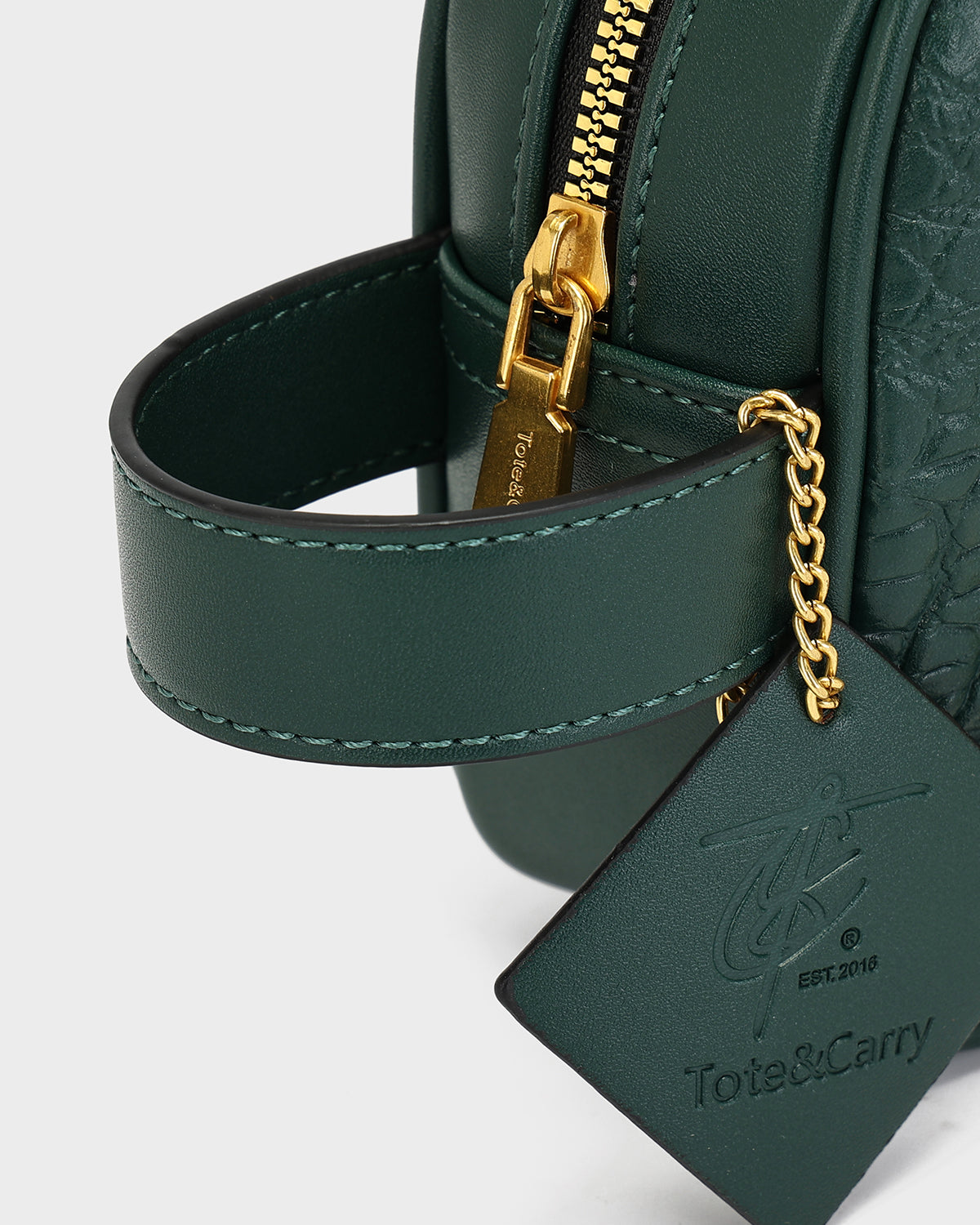 Statement Essential Toiletry Bag in Emerald Green V2