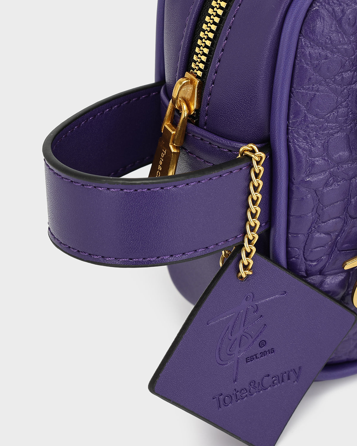 Statement Essential Toiletry Bag in Purple V2