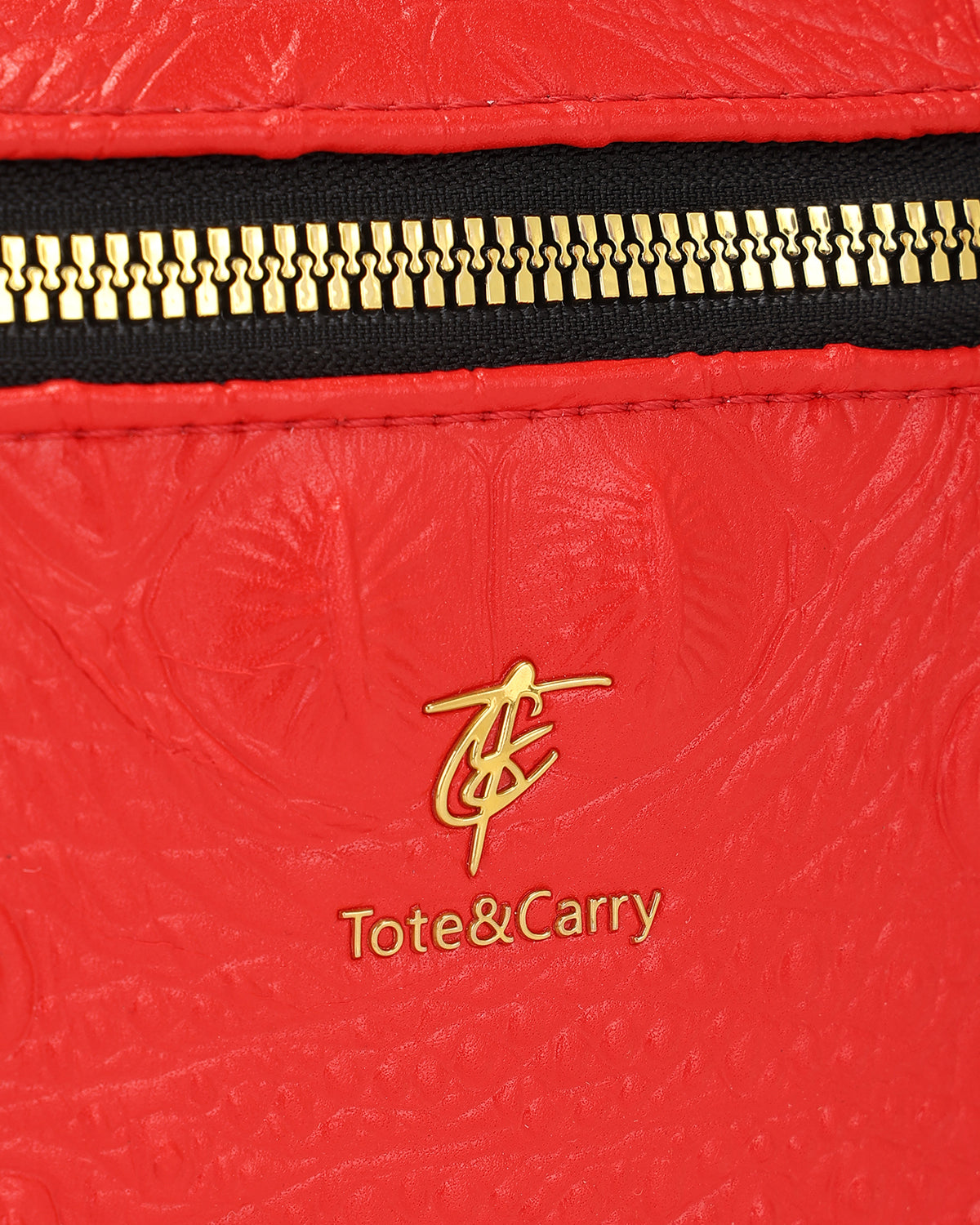 Statement Essential Toiletry Bag in Red