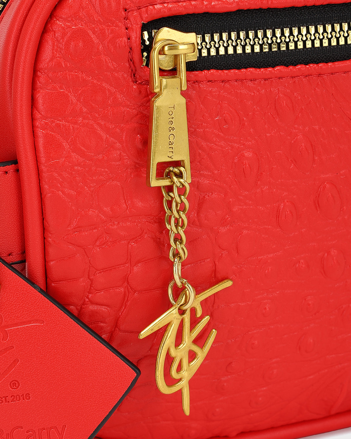 Statement Essential Toiletry Bag in Red