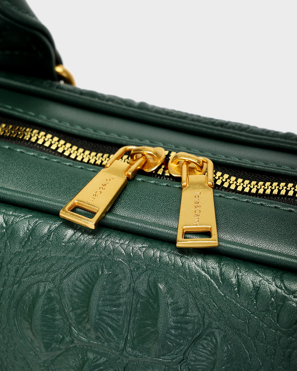 Statement Jetsetter Laptop Bag in Emerald Green