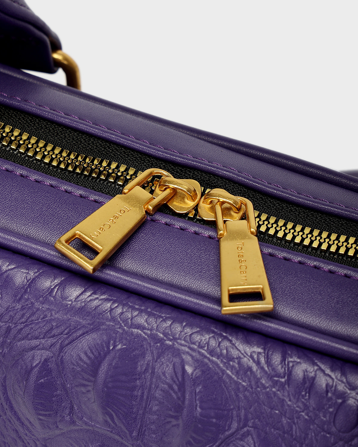 Statement Jetsetter Laptop Bag in Purple