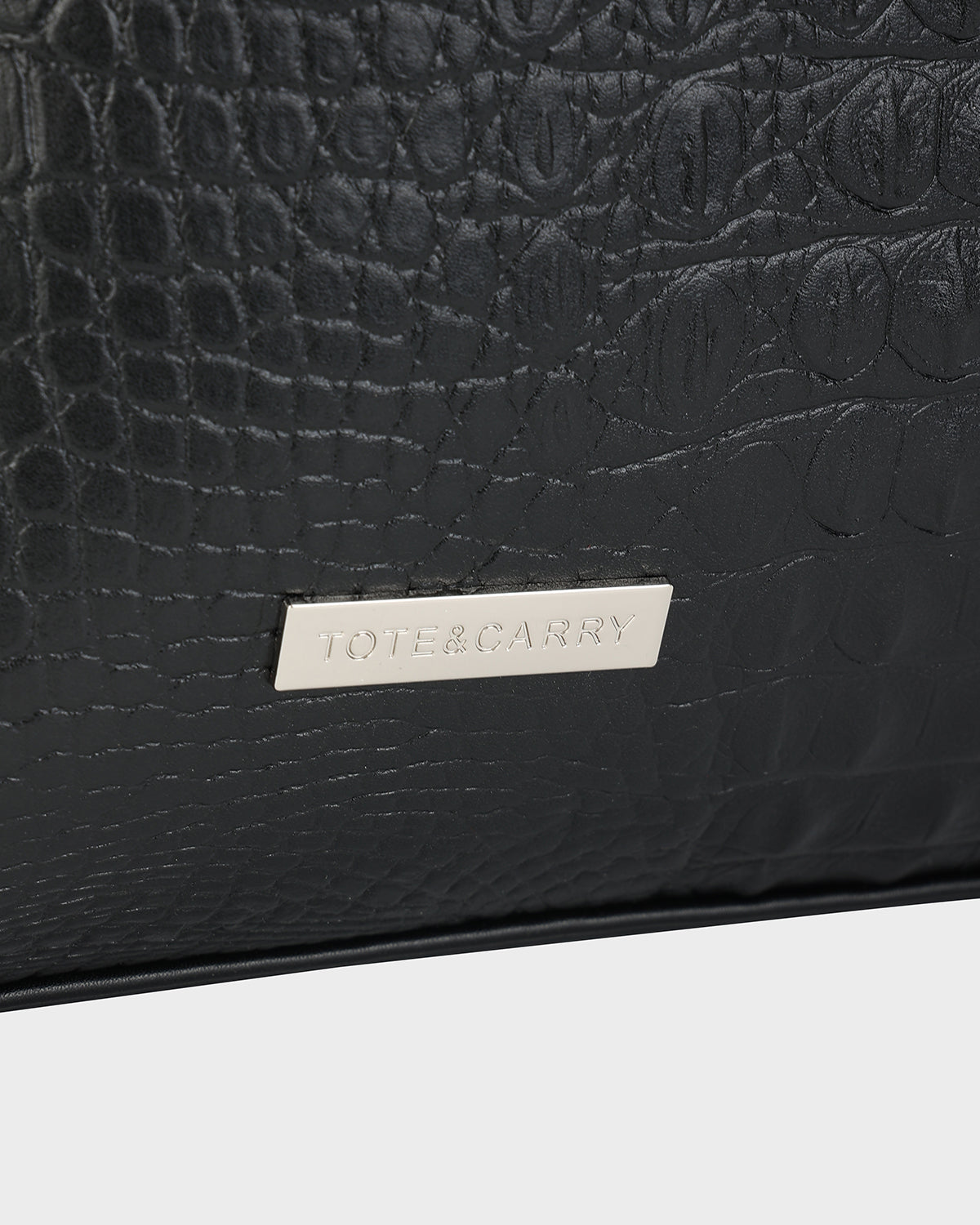 Statement Traveler Backpack in Black