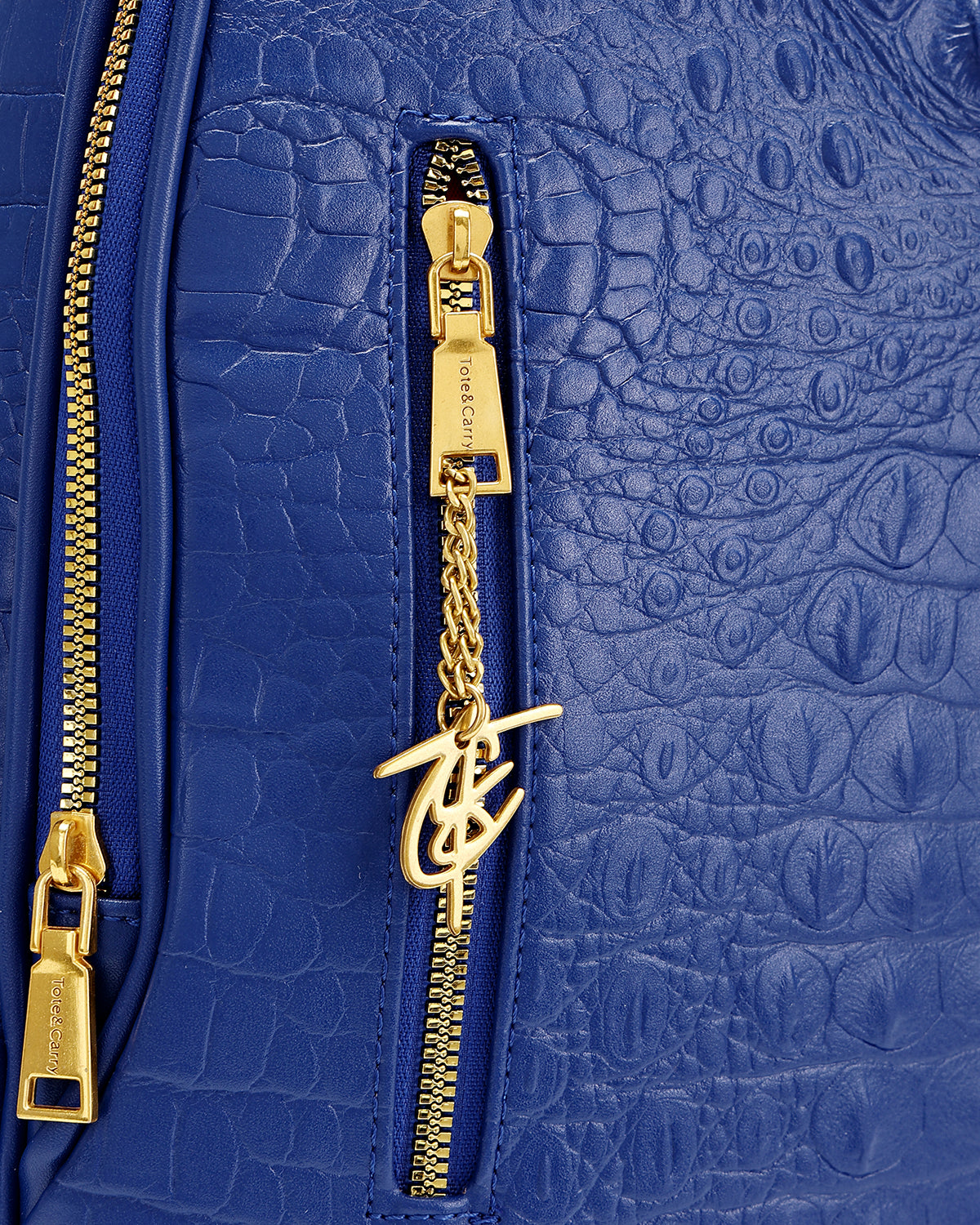 Statement Traveler Rolling Duffle Set in Royal Blue