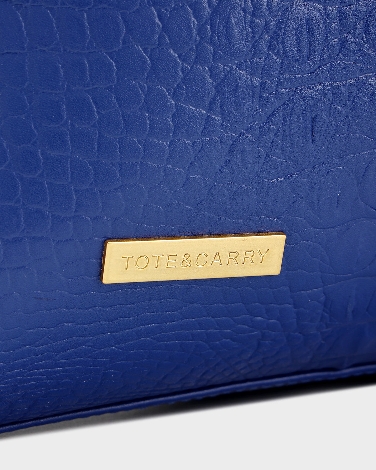 Statement Traveler Rolling Duffle Set in Royal Blue