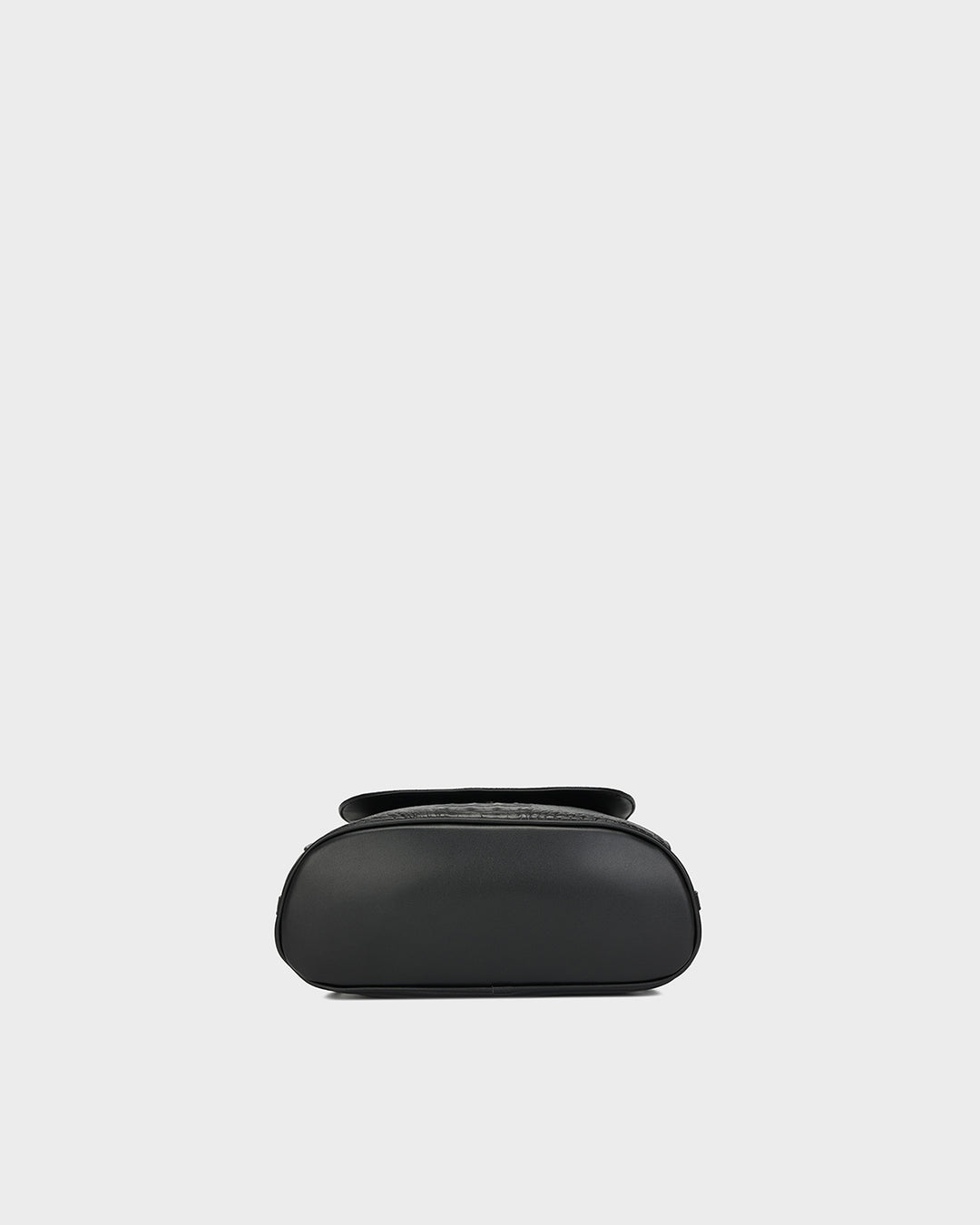 Statement Weekender Backpack in Black – Tote&Carry display picture 3
