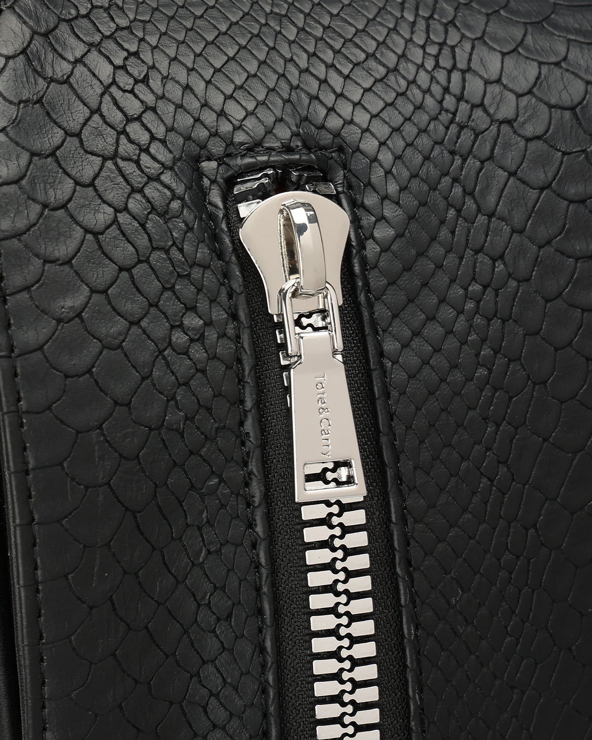Statement Weekender Backpack in Black