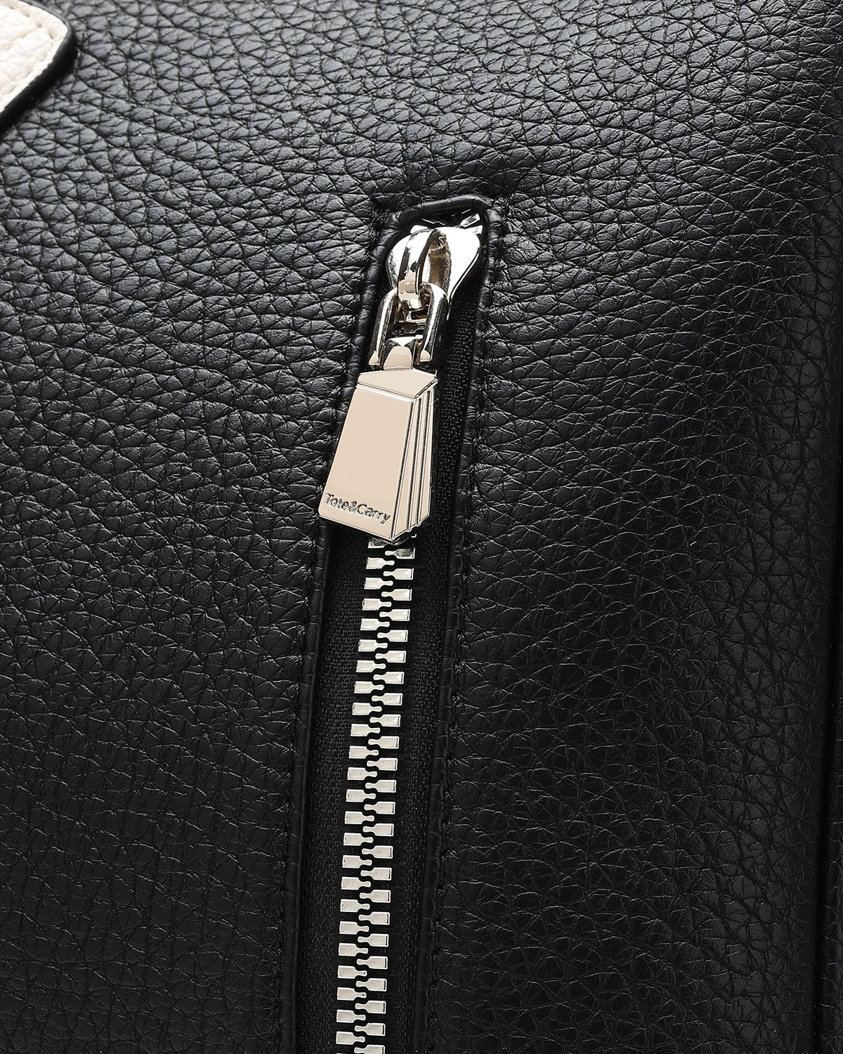 Black & White Duo Travel Set in Black