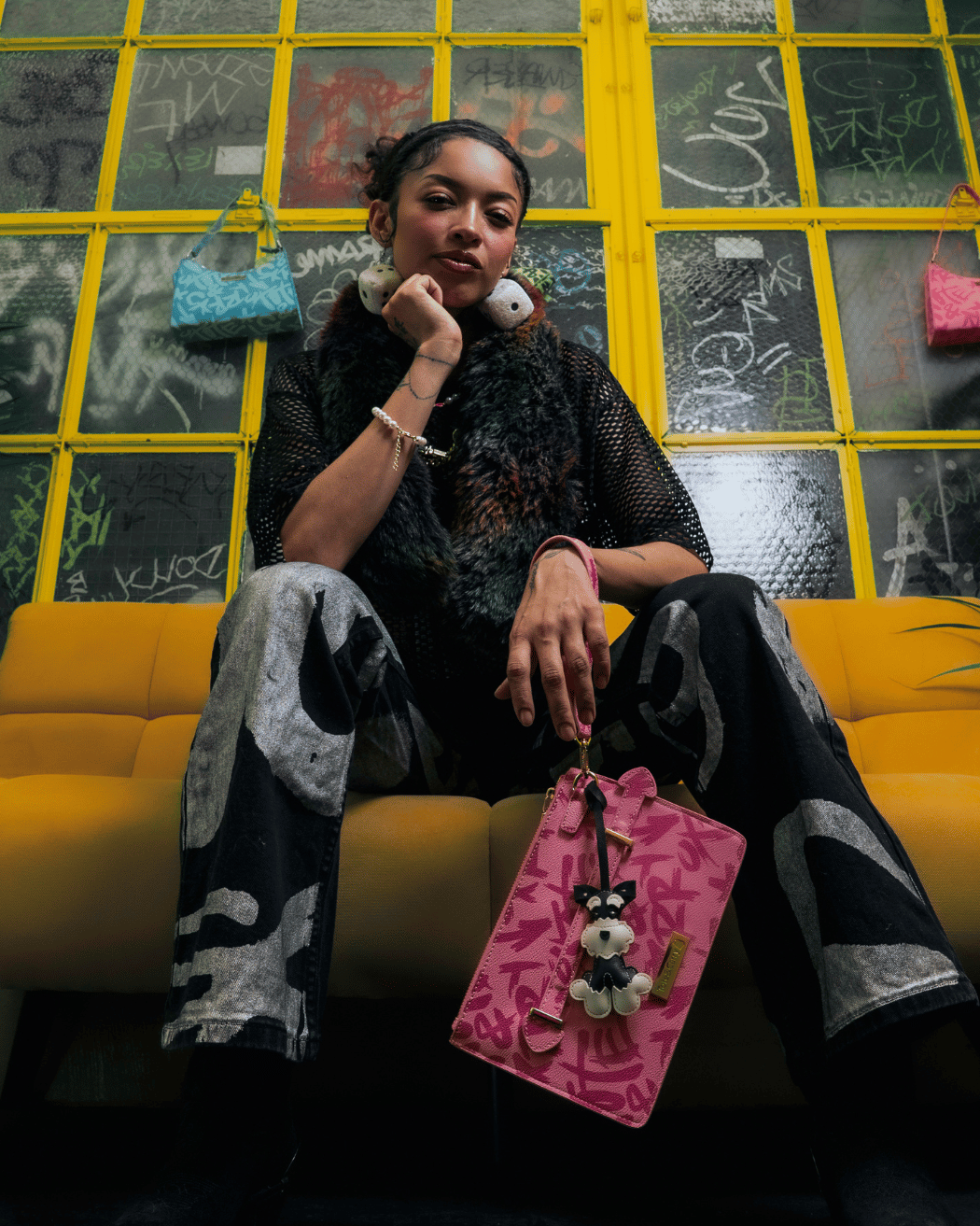 Tote&Carry Clutch Bag in Pink