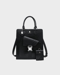 Black / 3
