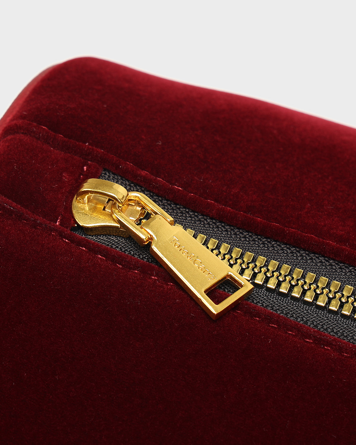 Velour Duffle Bag in Burgundy
